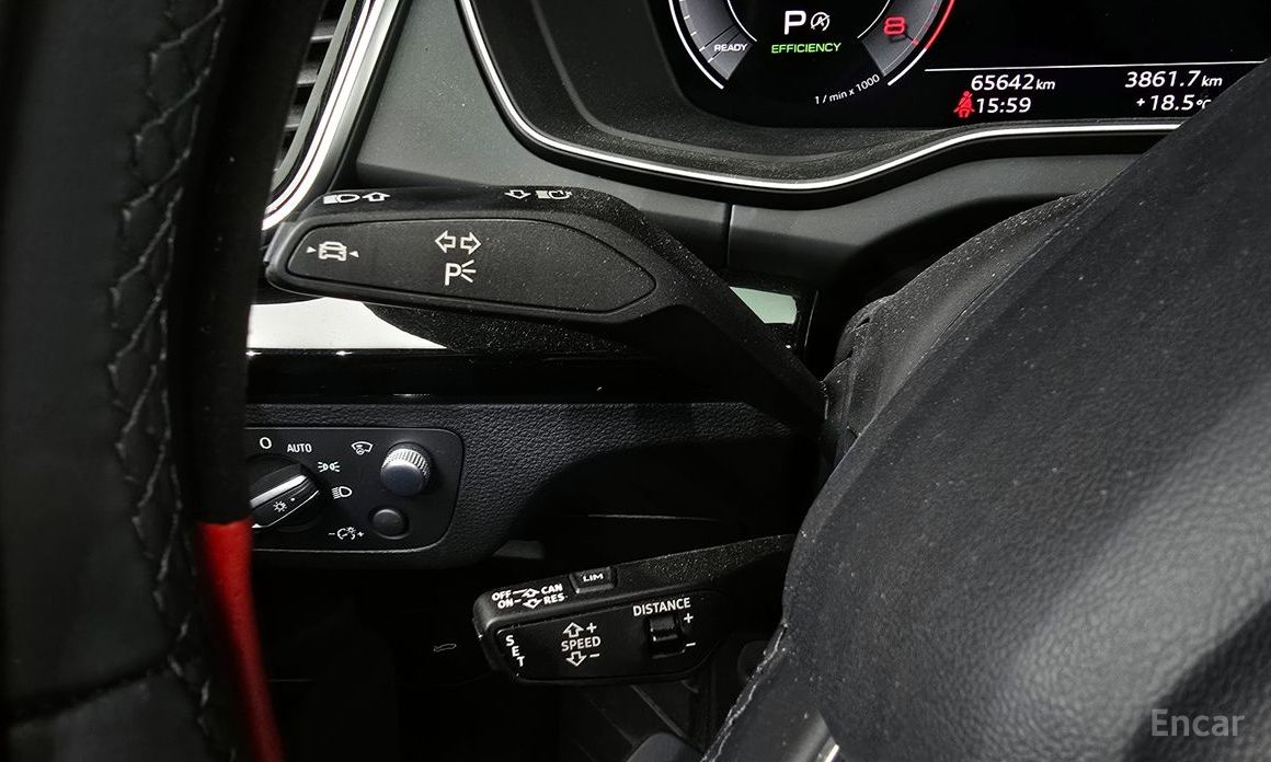 Q5 (FY)45 TFSI Quattro Premium 18