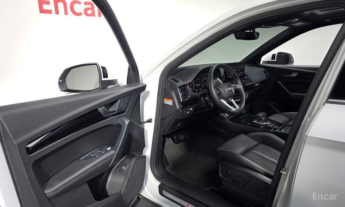 Q5 (FY)45 TFSI Quattro Premium 13