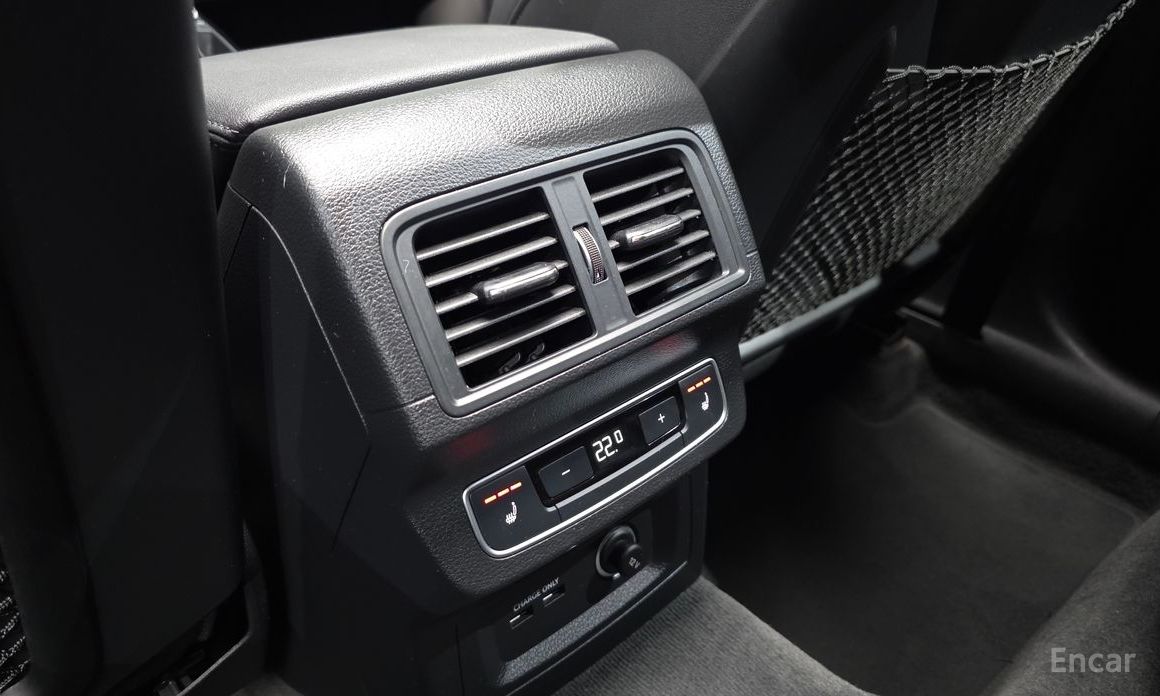 Q5 (FY)45 TFSI Quattro Premium 20