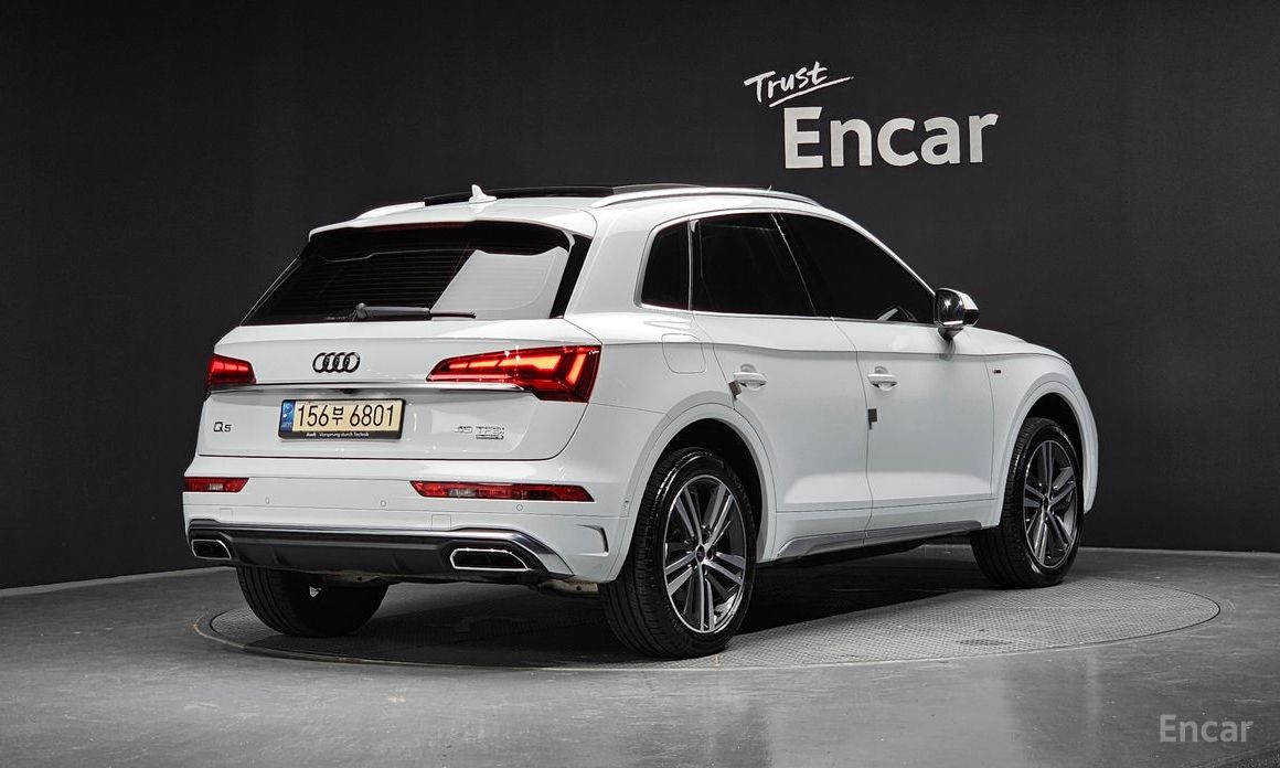 Q5 (FY)45 TFSI Quattro Premium 3
