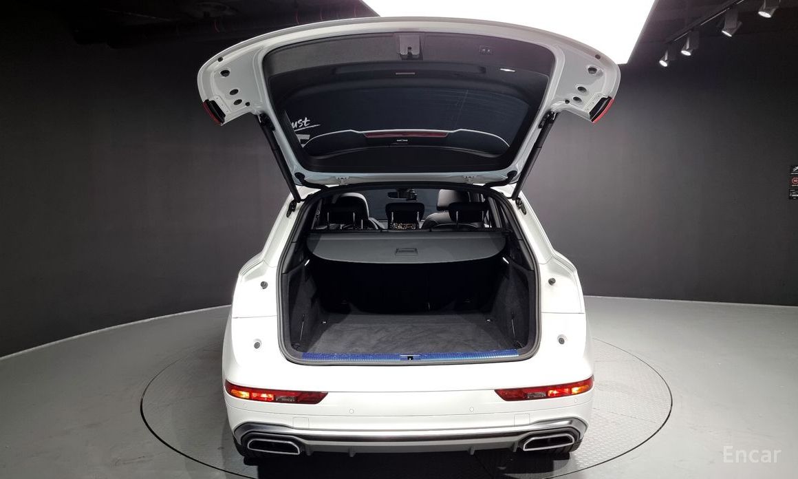 Q5 (FY)45 TFSI Quattro Premium 21