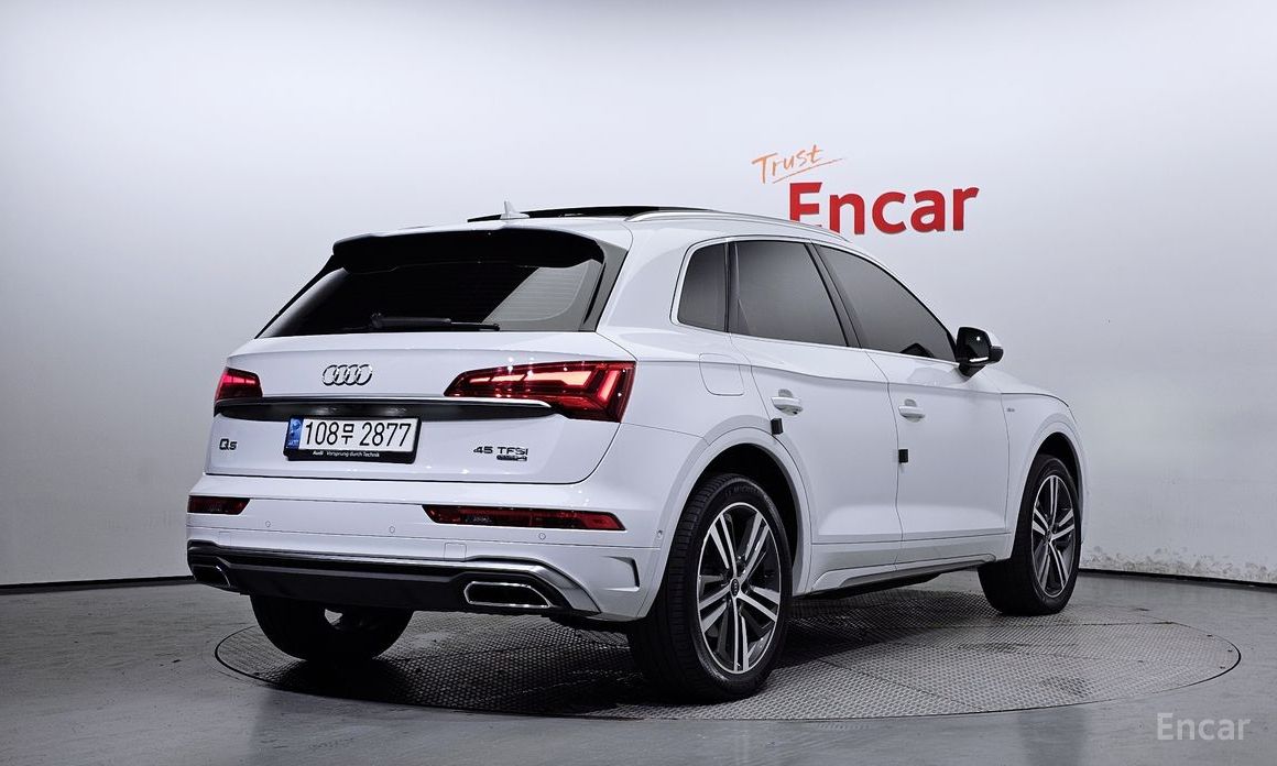 Q5 (FY)45 TFSI Quattro Premium 3