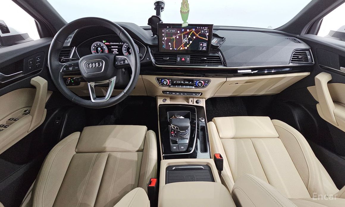 Q5 (FY)45 TFSI Quattro Premium 8