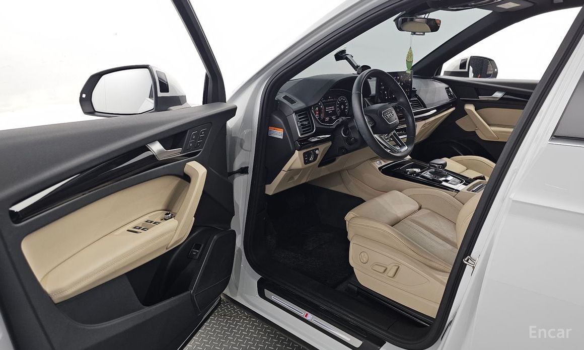Q5 (FY)45 TFSI Quattro Premium 11