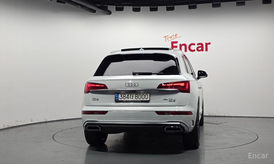 Q5 (FY)45 TFSI Quattro Premium 5