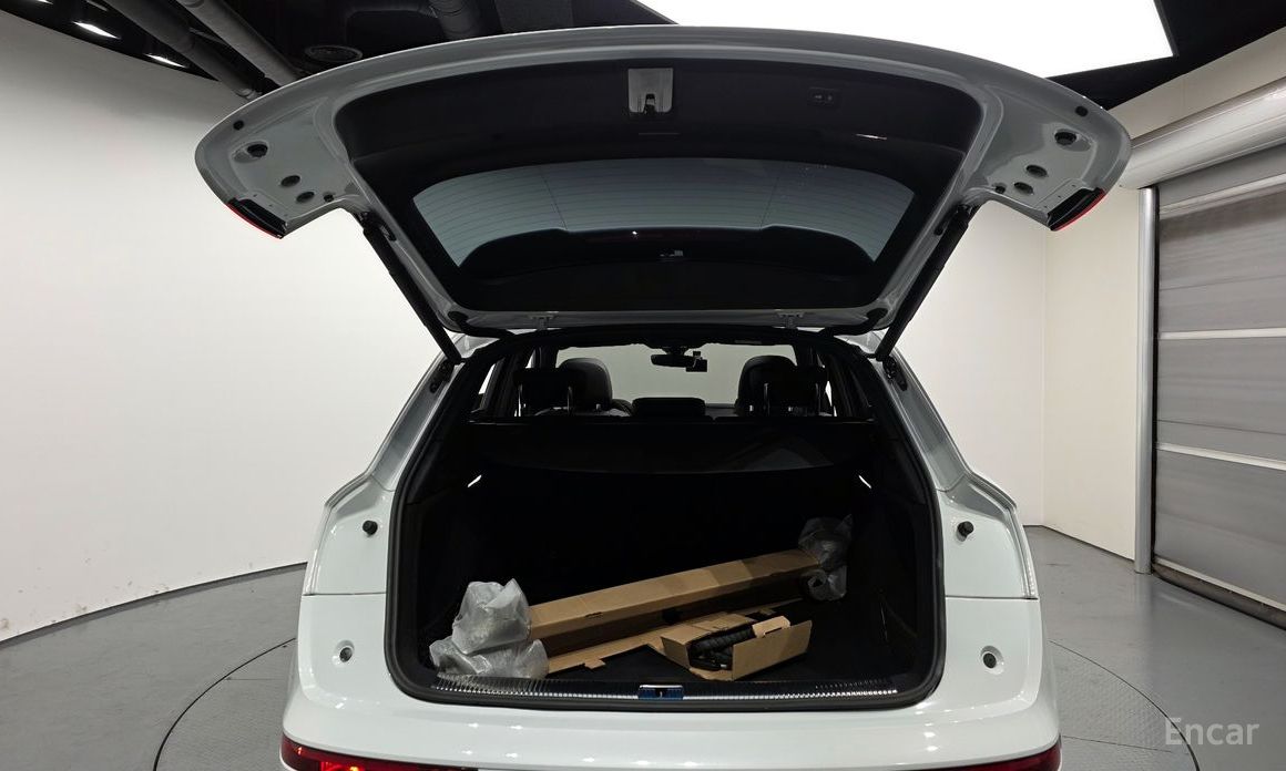 Q5 (FY)45 TFSI Quattro Premium 21