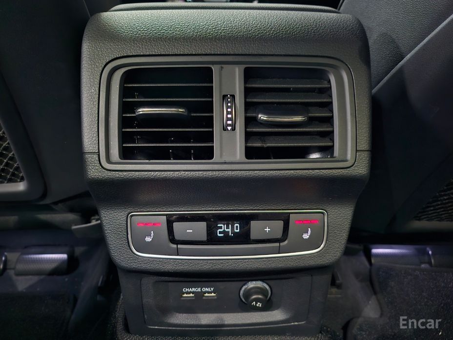 Q5 (FY)45 TFSI Quattro Premium 16