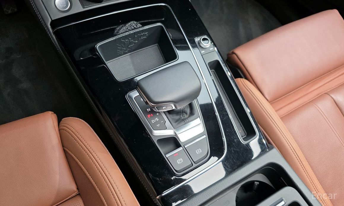 Audi Q5 (FY)45 TFSI Quattro Premium №10