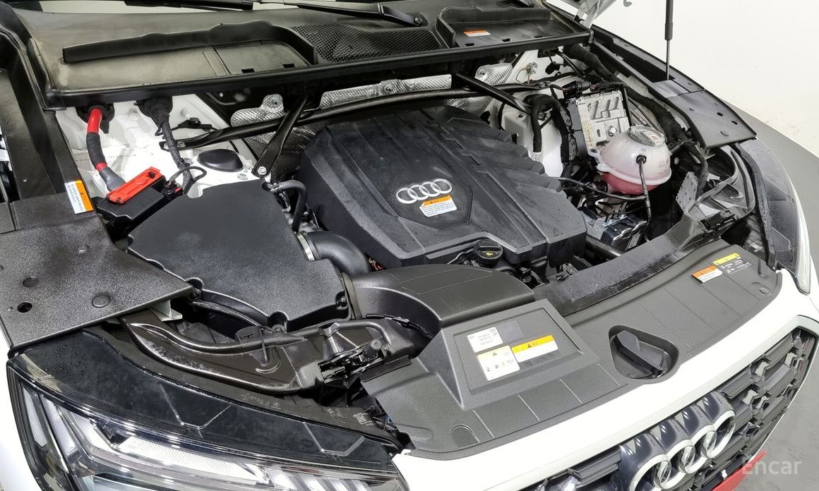 Q5 (FY)45 TFSI Quattro Premium 7