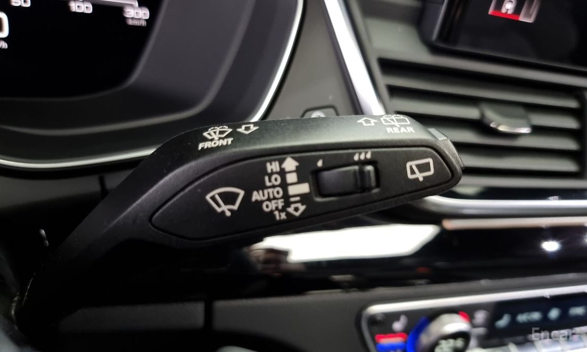 Q5 (FY)45 TFSI Quattro Premium 19