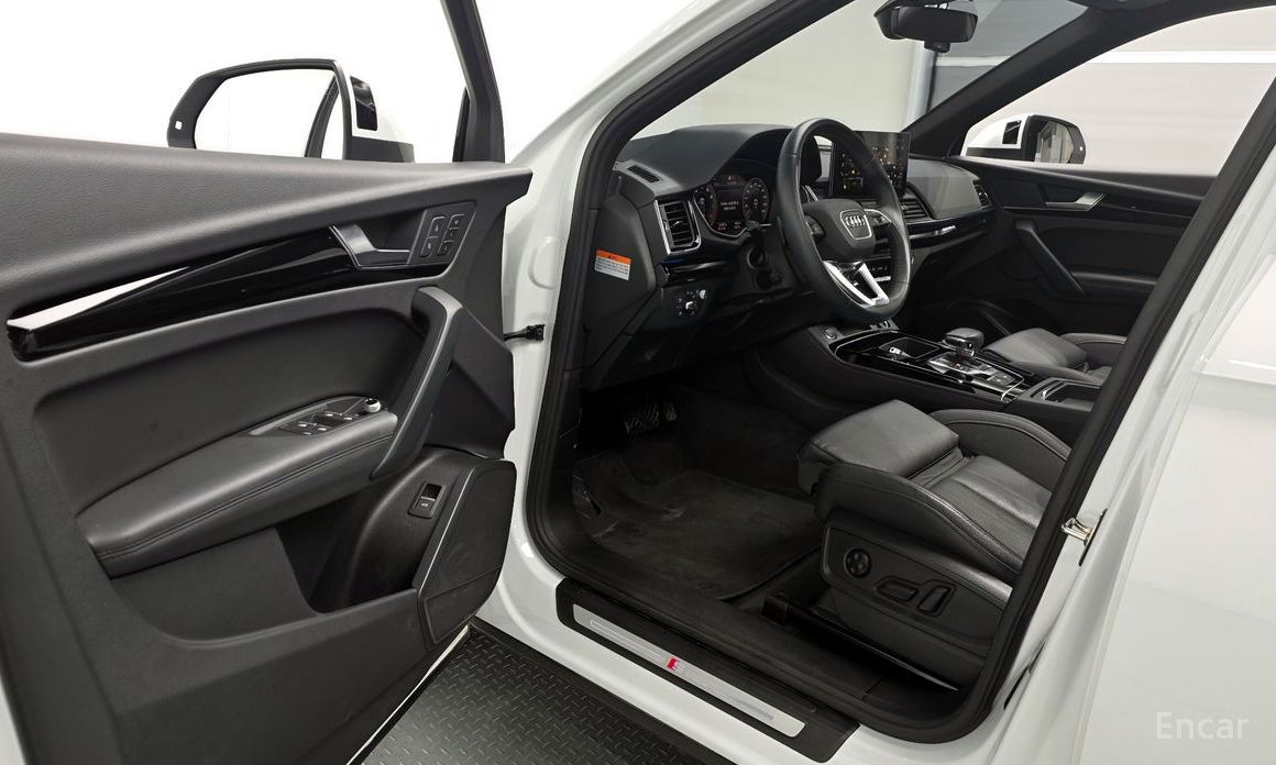 Q5 (FY)45 TFSI Quattro Premium 11