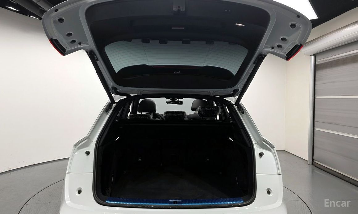 Q5 (FY)45 TFSI Quattro Premium 21