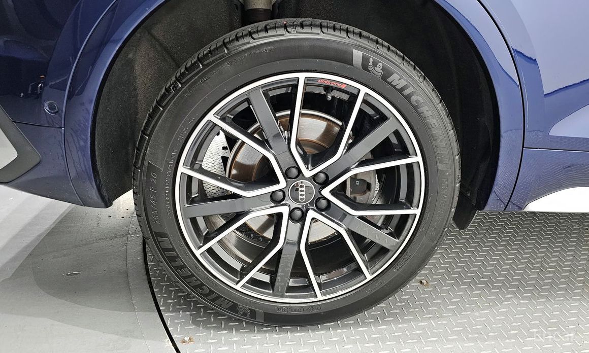Q5 (FY)45 TFSI Quattro Premium Sportback 6