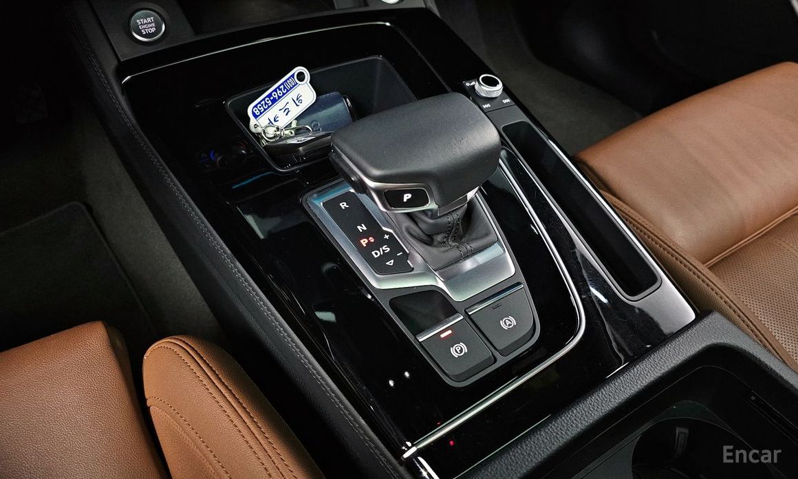 Q5 (FY)45 TFSI Quattro Premium Sportback 10