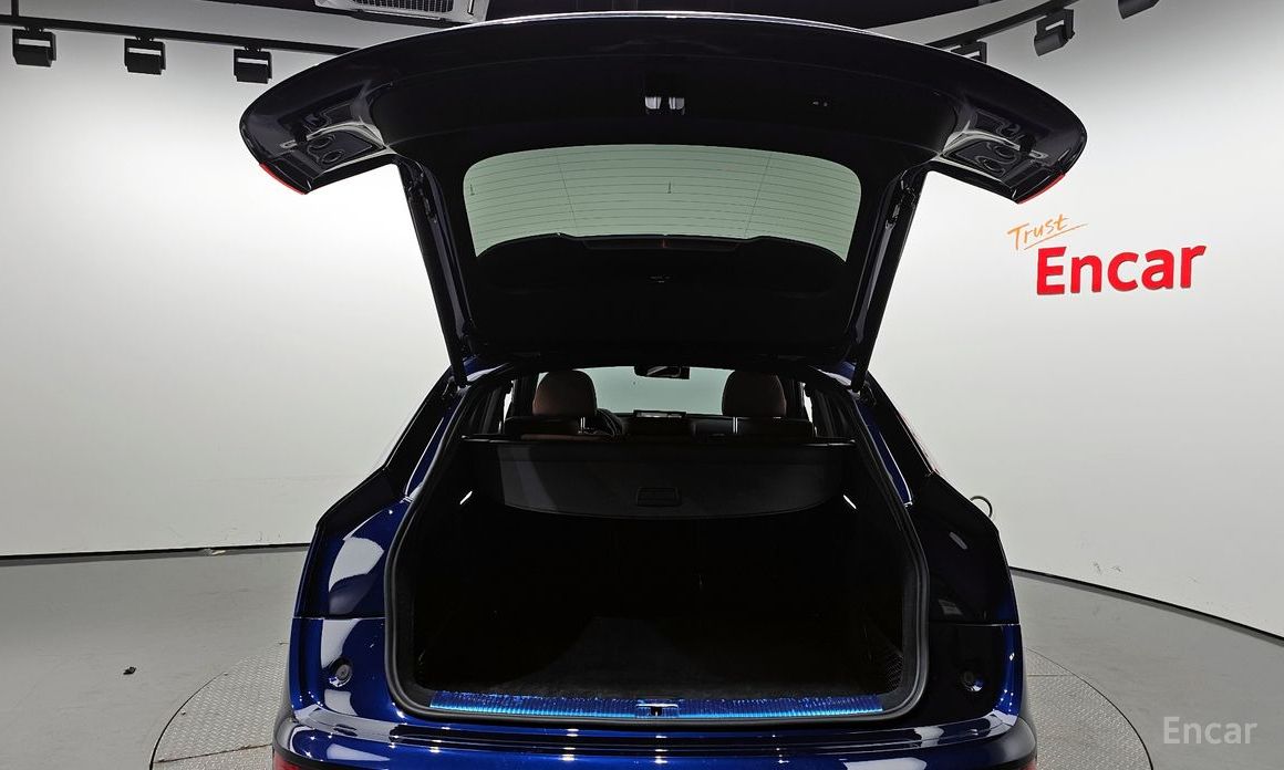 Q5 (FY)45 TFSI Quattro Premium Sportback 21