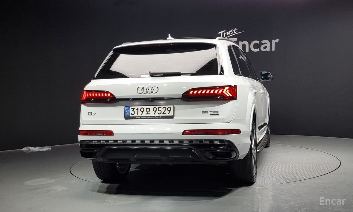 Q7 (4M)55 TFSI Quattro Premium 5