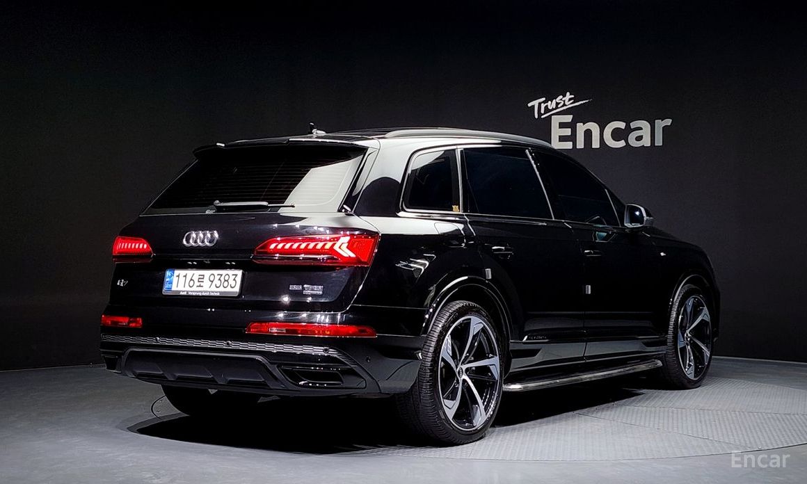 Q7 (4M)55 TFSI Quattro Premium 3