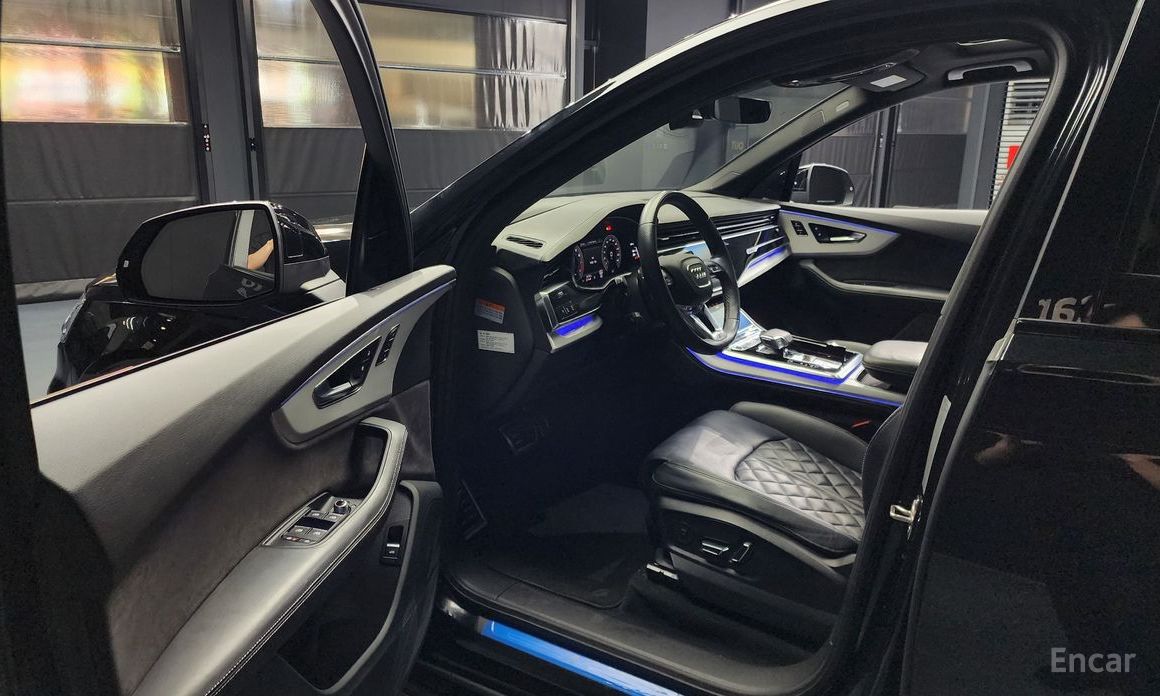 Q7 (4M)55 TFSI Quattro Premium 11