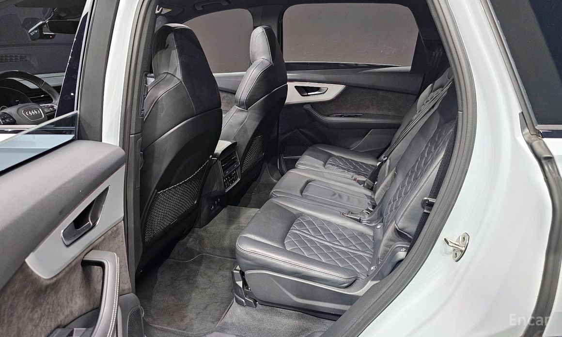 Q7 (4M)55 TFSI Quattro Premium 13