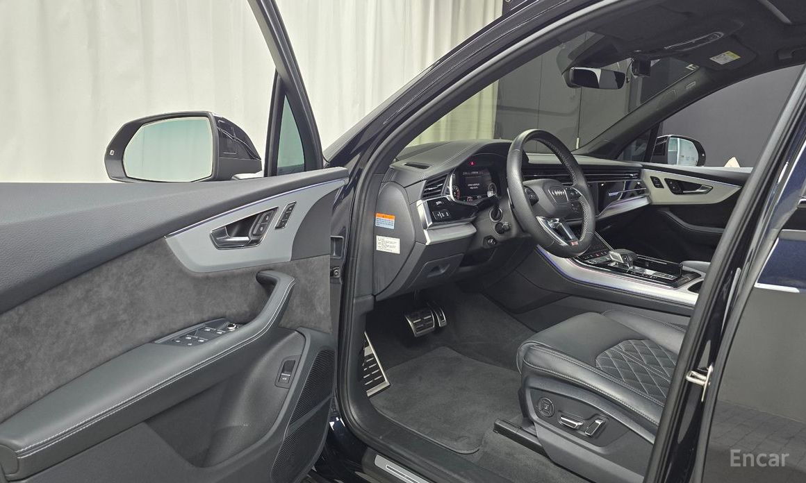 Q7 (4M)55 TFSI Quattro Premium 12