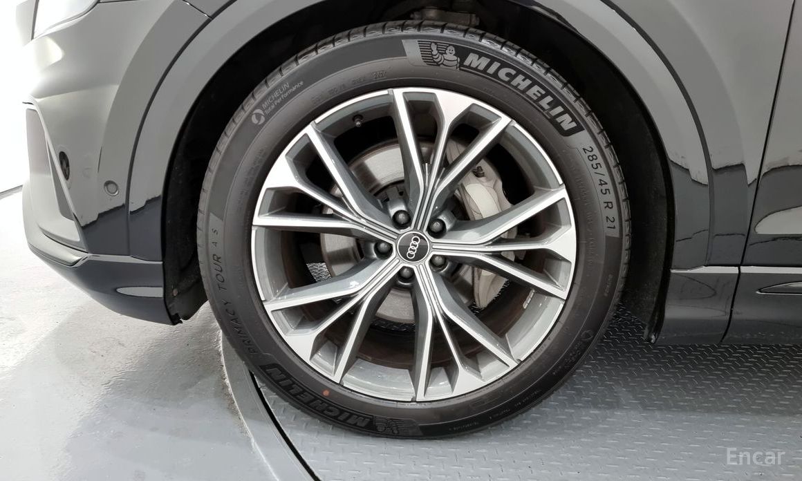 Q8 (4M) 55 TFSI Quattro Premium 6