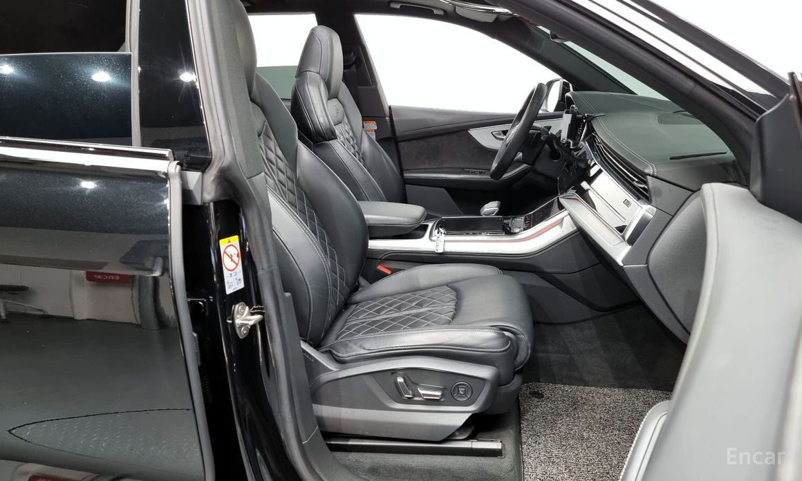 Q8 (4M) 55 TFSI Quattro Premium 12