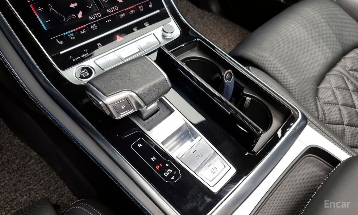 Q8 (4M) 55 TFSI Quattro Premium 10