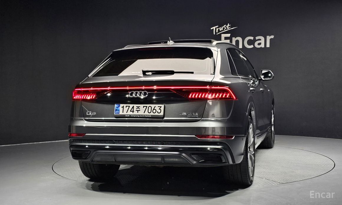 Q8 (4M) 55 TFSI Quattro Premium 5