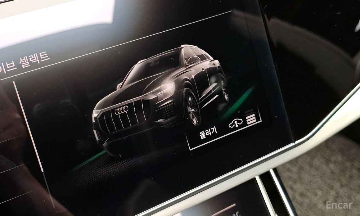 Q8 (4M) 55 TFSI Quattro Premium 18