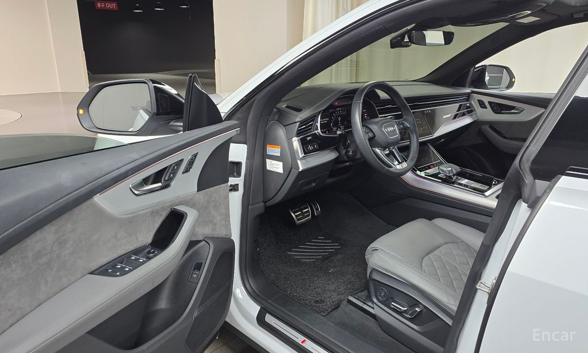 Q8 (4M) 55 TFSI Quattro Premium 11