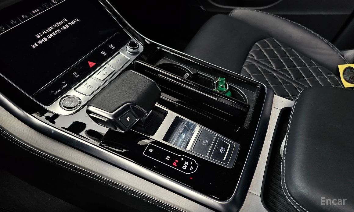 Q8 (4M) 55 TFSI Quattro Premium 10