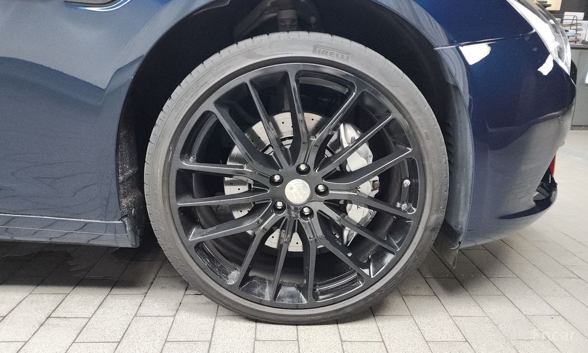 Quattroporte 3.0 V6 Gran Russo 6