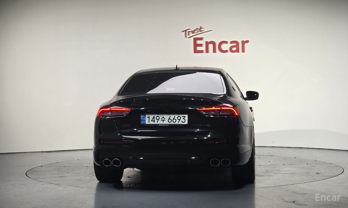 Quattroporte S Q4 3.0 V6 Gransport 5