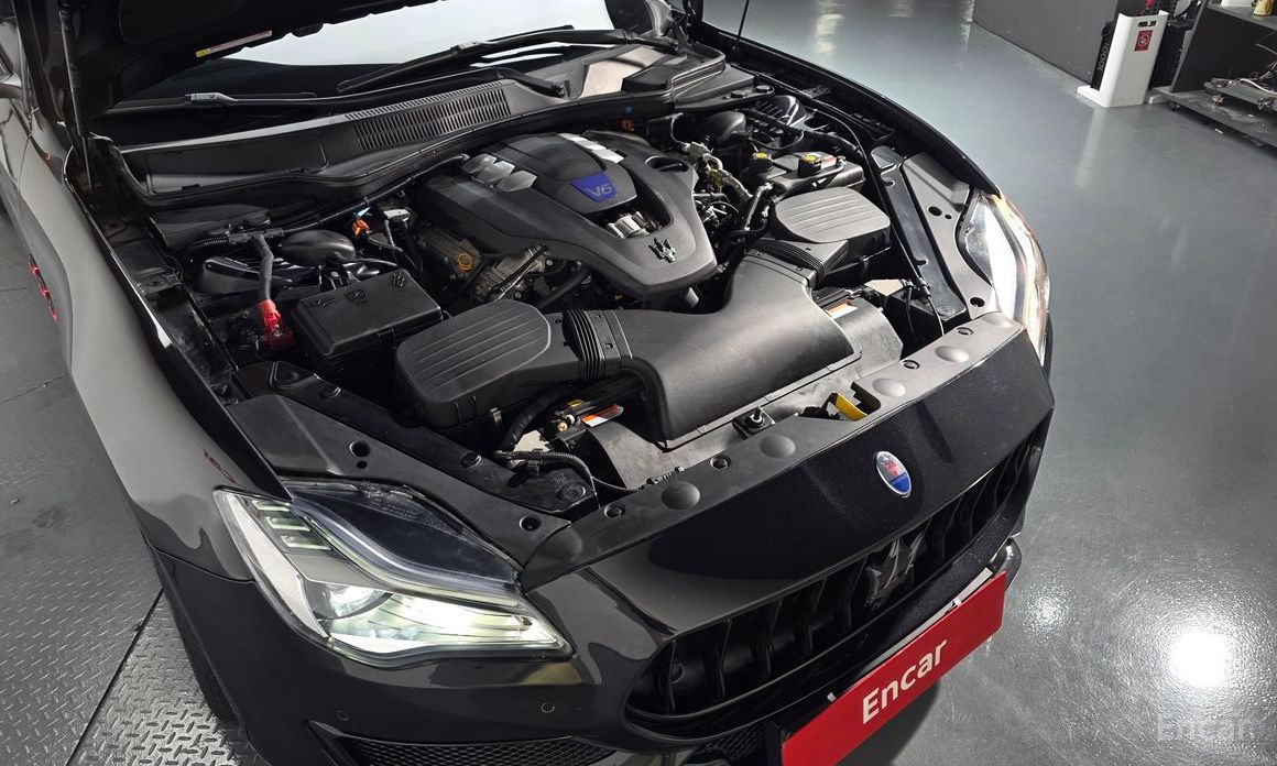 Quattroporte S Q4 3.0 V6 Gransport 7