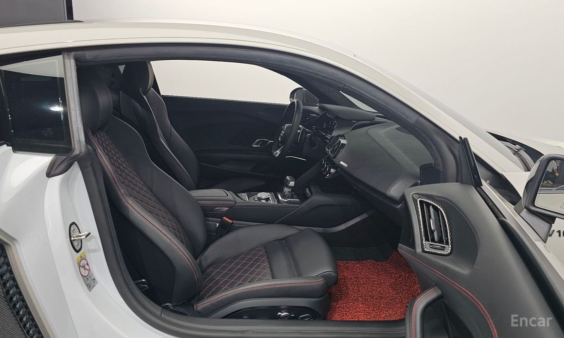 R8 (4S)5.2 V10 Performance Coupe 12