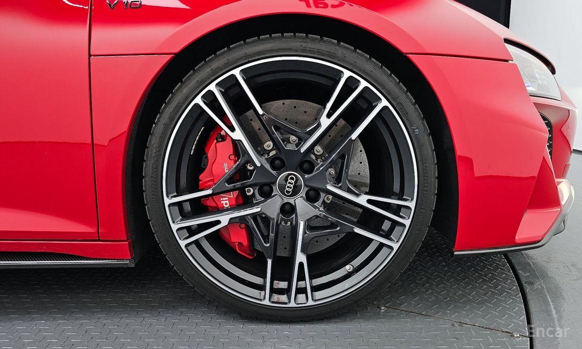 R8 (4S)5.2 V10 Performance Coupe 6