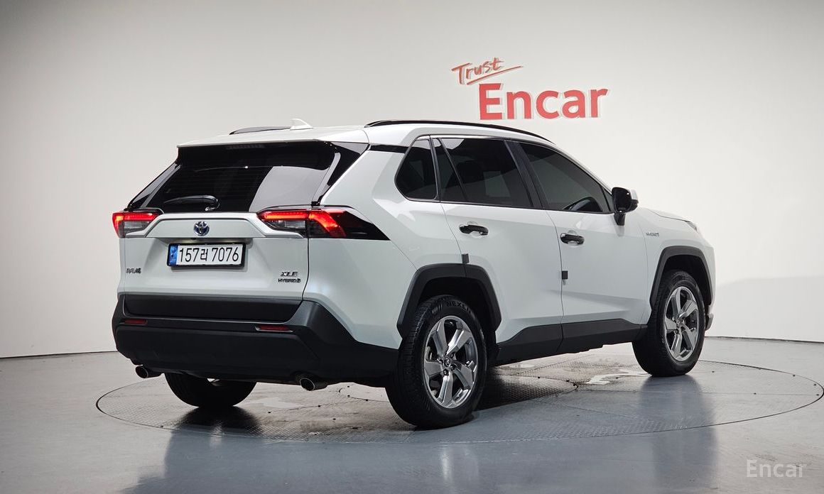 Toyota RAV4 5th Generation 2.5 2WD Hybrid №3
