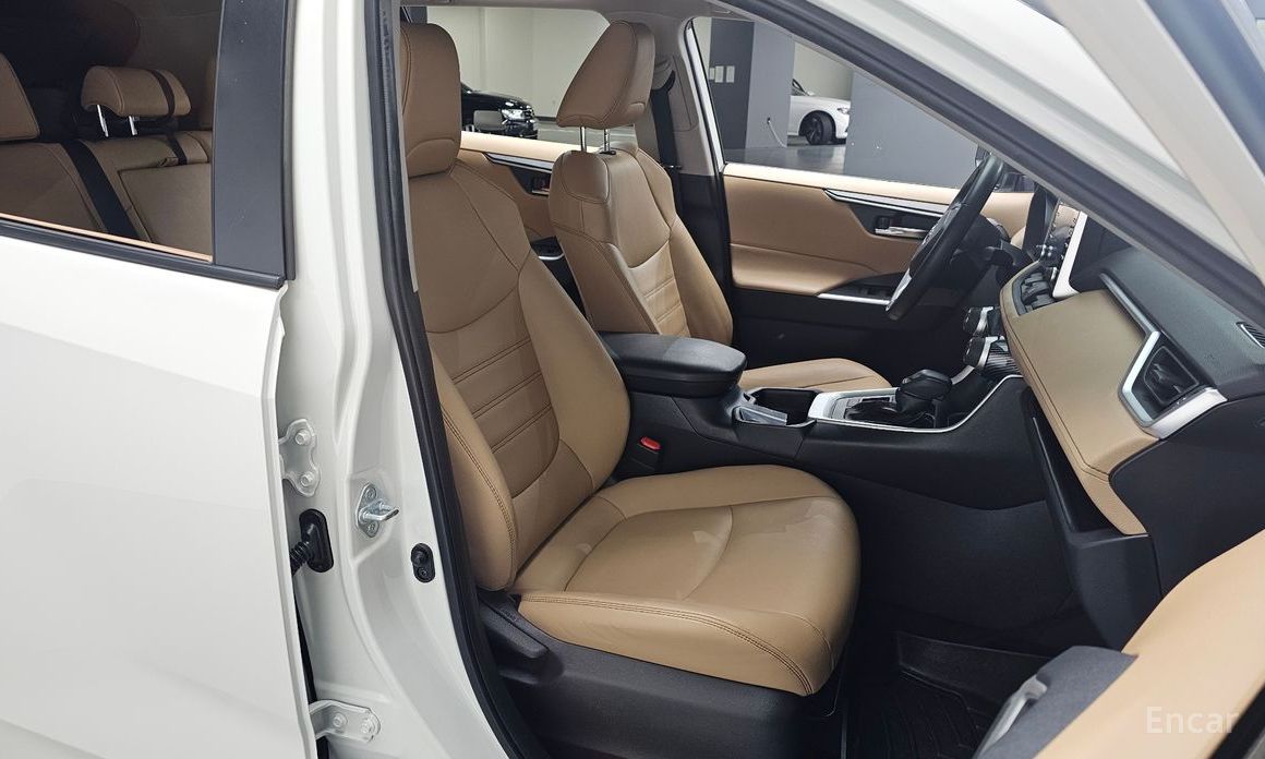 Toyota RAV4 5th Generation 2.5 2WD Hybrid №11