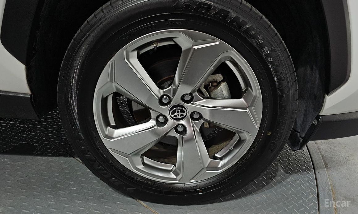 RAV4 5th Generation 2.5 2WD Hybrid 6