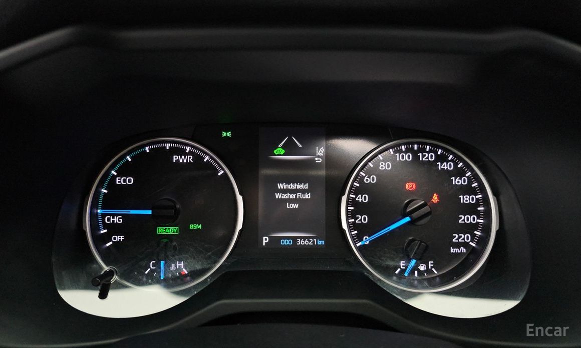 RAV4 5th Generation 2.5 2WD Hybrid 9