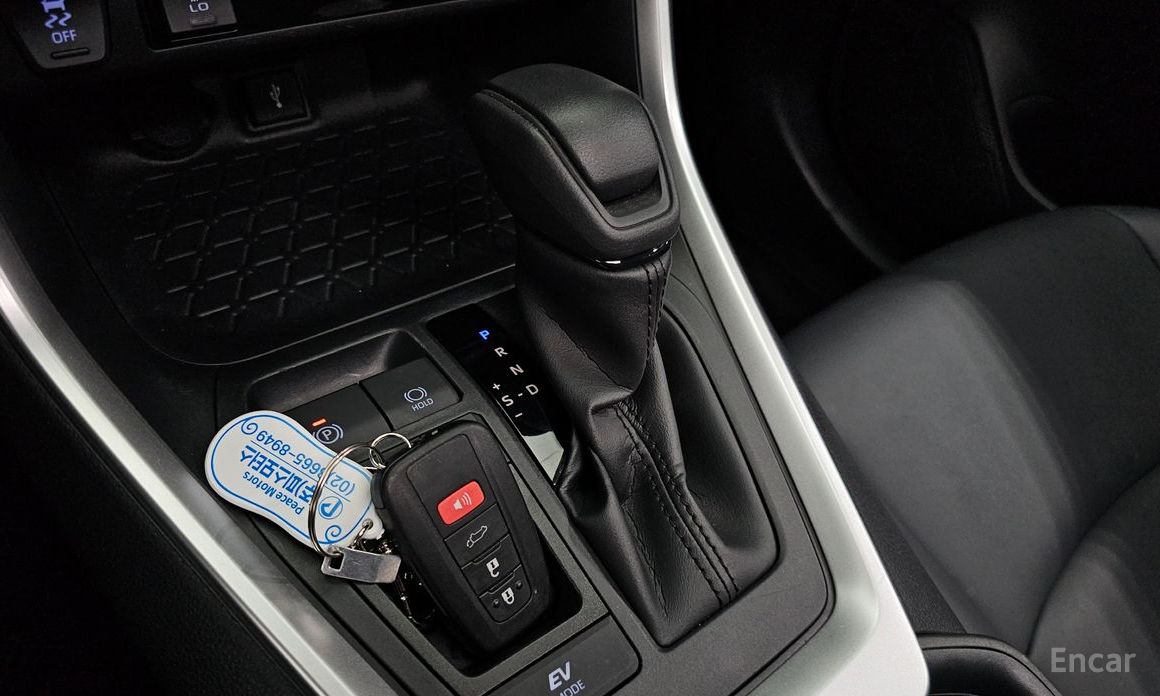 RAV4 5th Generation 2.5 2WD Hybrid 10