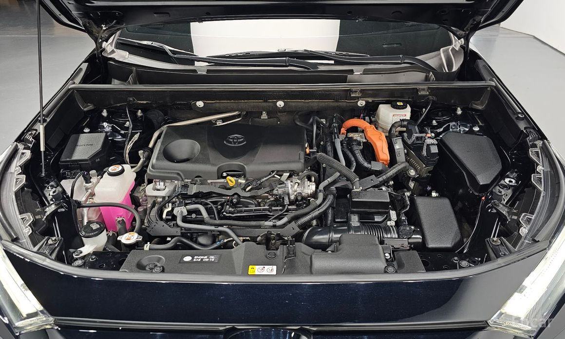 RAV4 5th Generation 2.5 4WD Hybrid 7