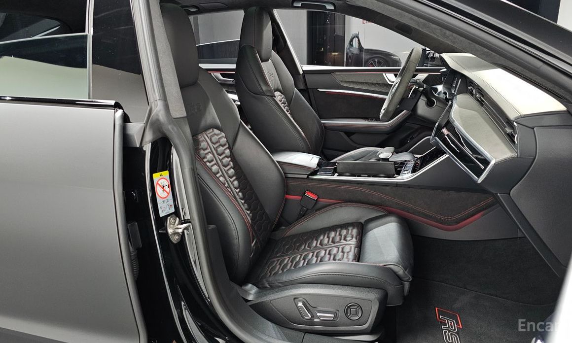 RS7 (4K)4.0 TFSI Quattro 10