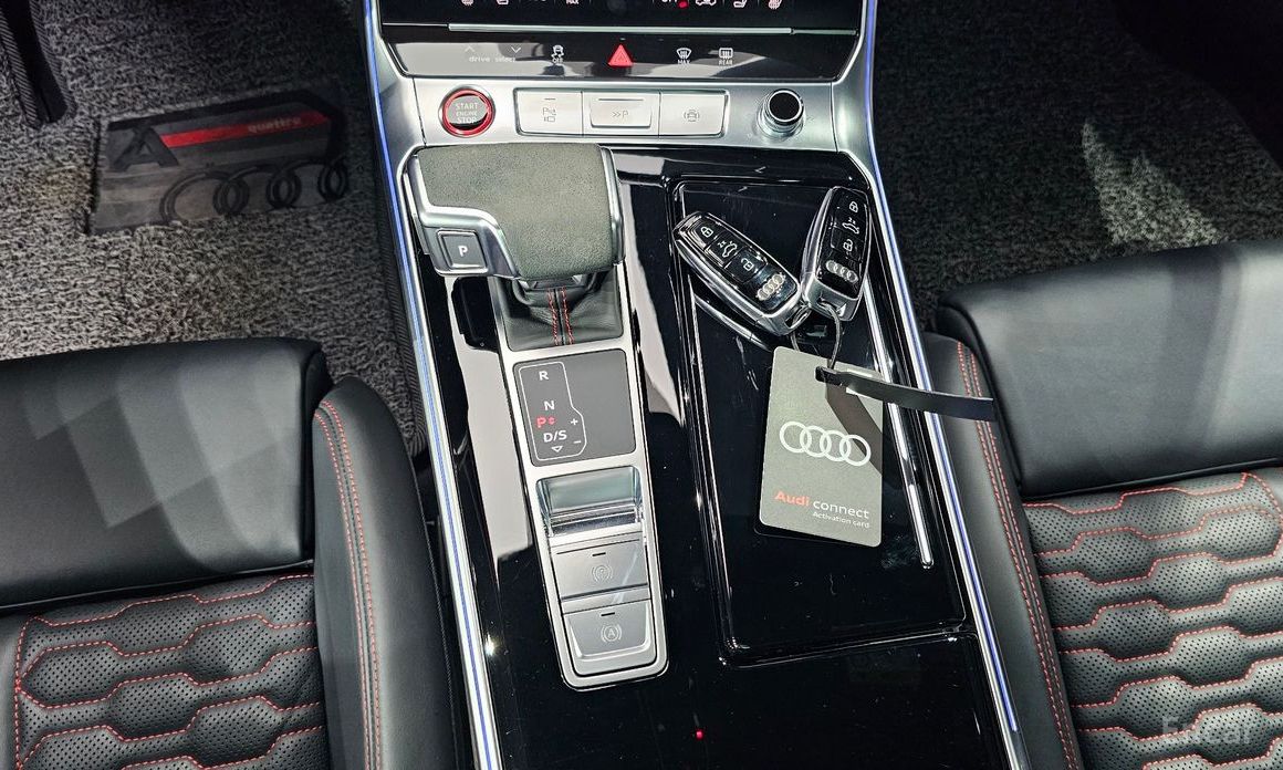 RS7 (4K)4.0 TFSI Quattro 15