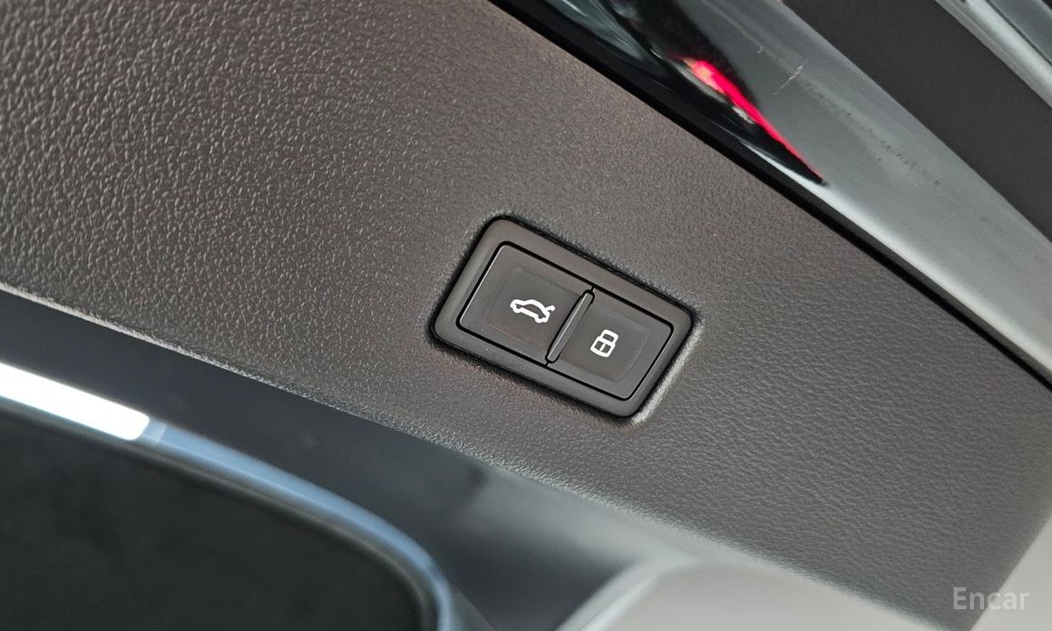 RS7 (4K)4.0 TFSI Quattro 18