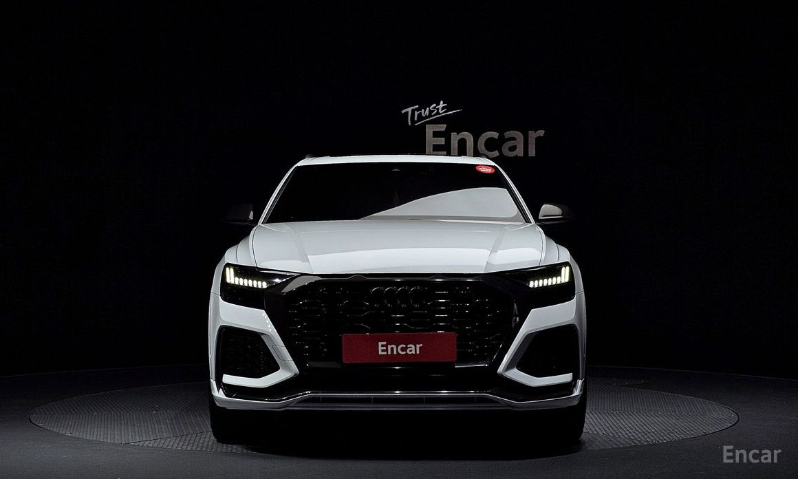 RSQ8 (4M) 4.0 TFSI Quattro 4