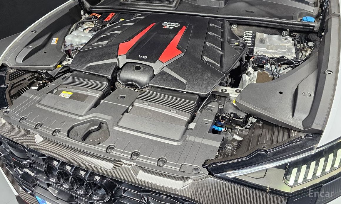 RSQ8 (4M) 4.0 TFSI Quattro 7