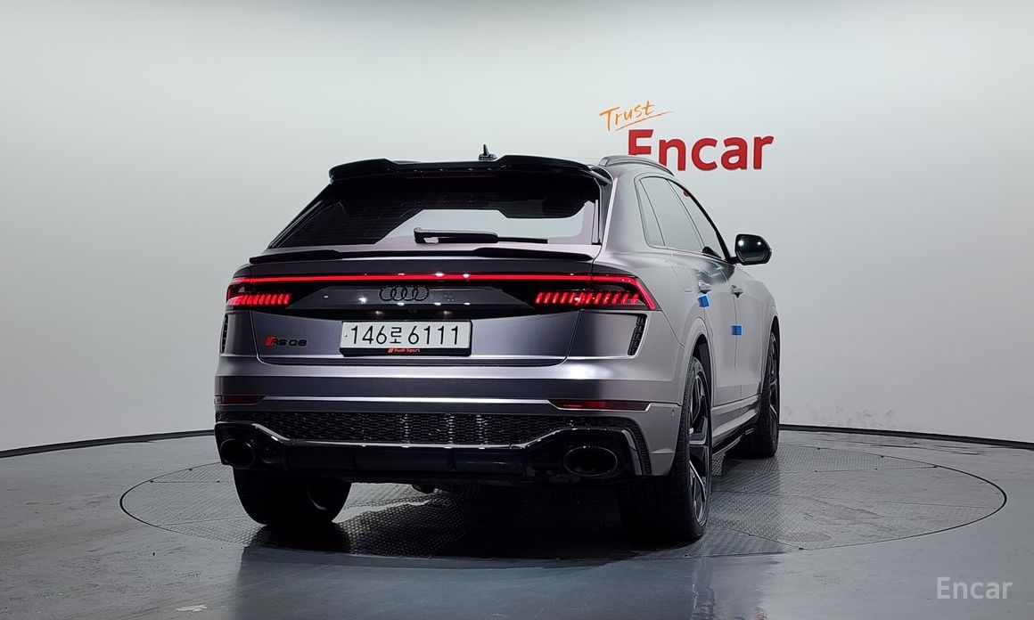 RSQ8 (4M) 4.0 TFSI Quattro 5