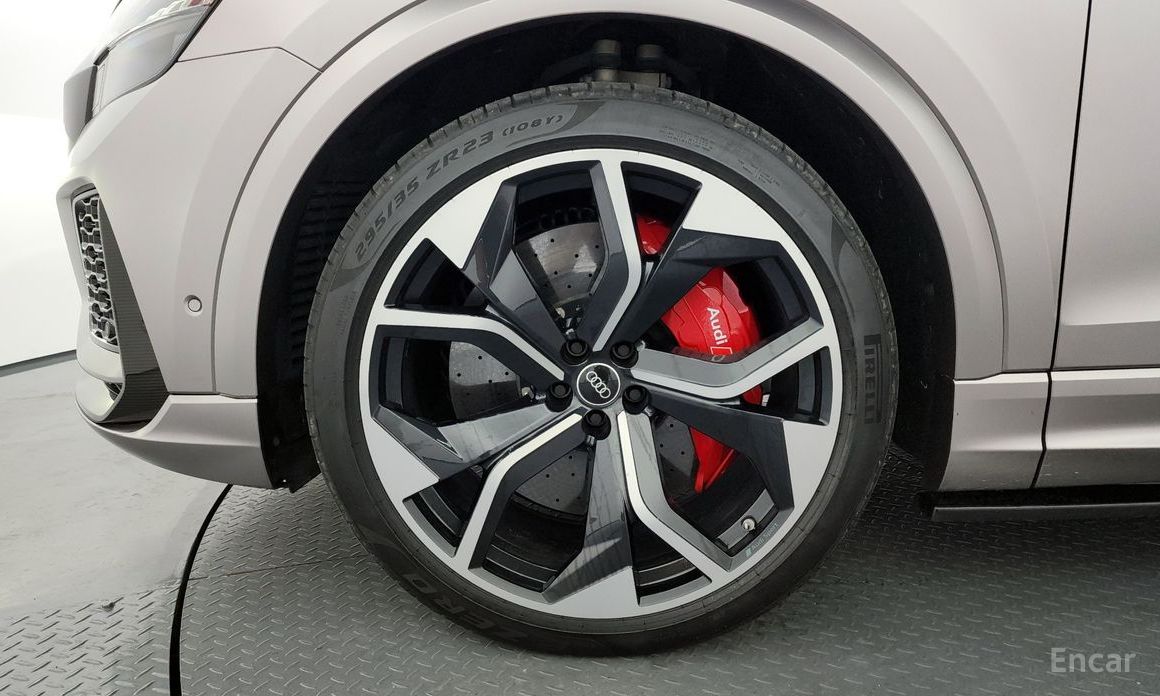 RSQ8 (4M) 4.0 TFSI Quattro 6