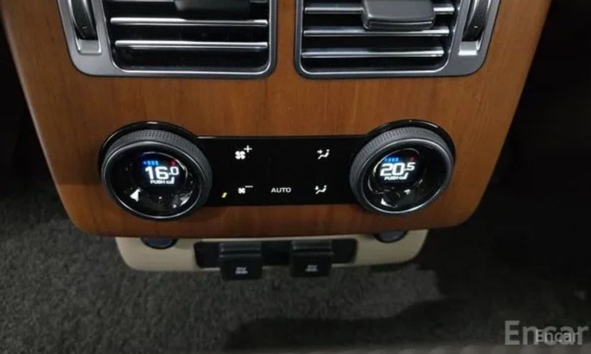 Land Rover Range Rover 4th Generation 4. 4 SDV8 AB Diesel №17
